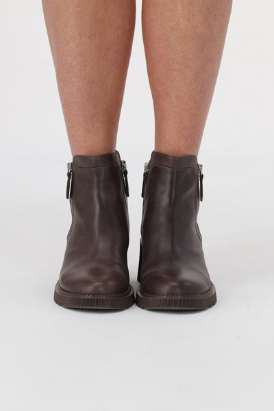Django & Juliette Zango Leather Boot Chocolate | Shine On NZ