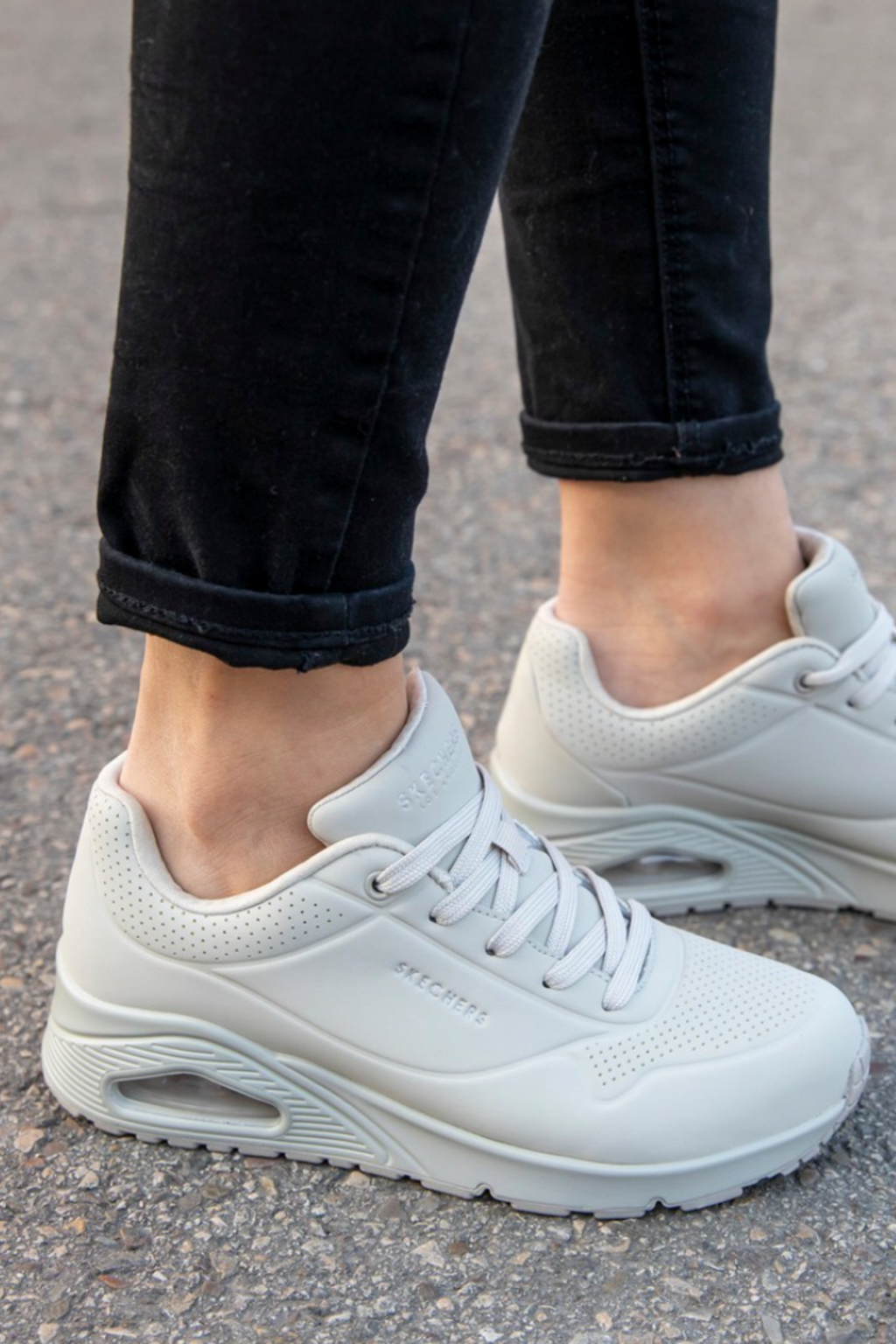 Off white skechers best sale