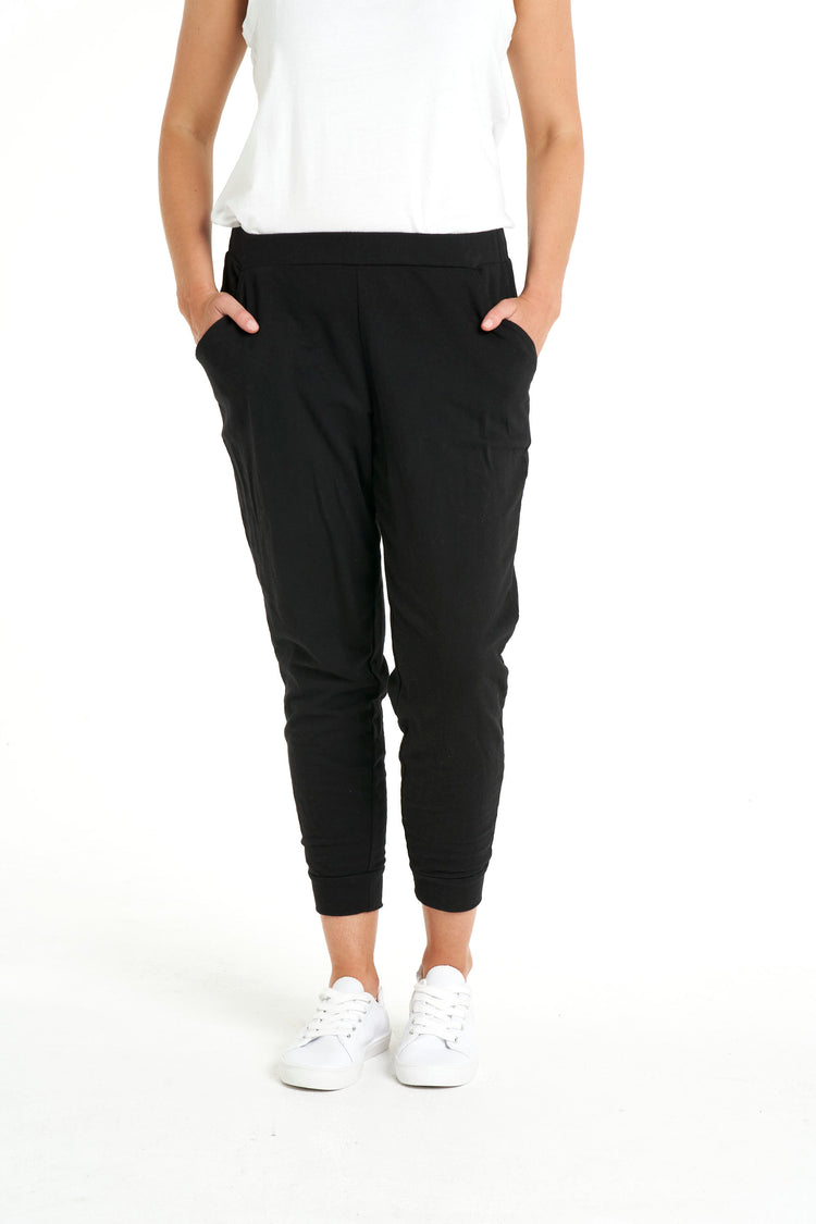 Betty basics 2025 jogger pants