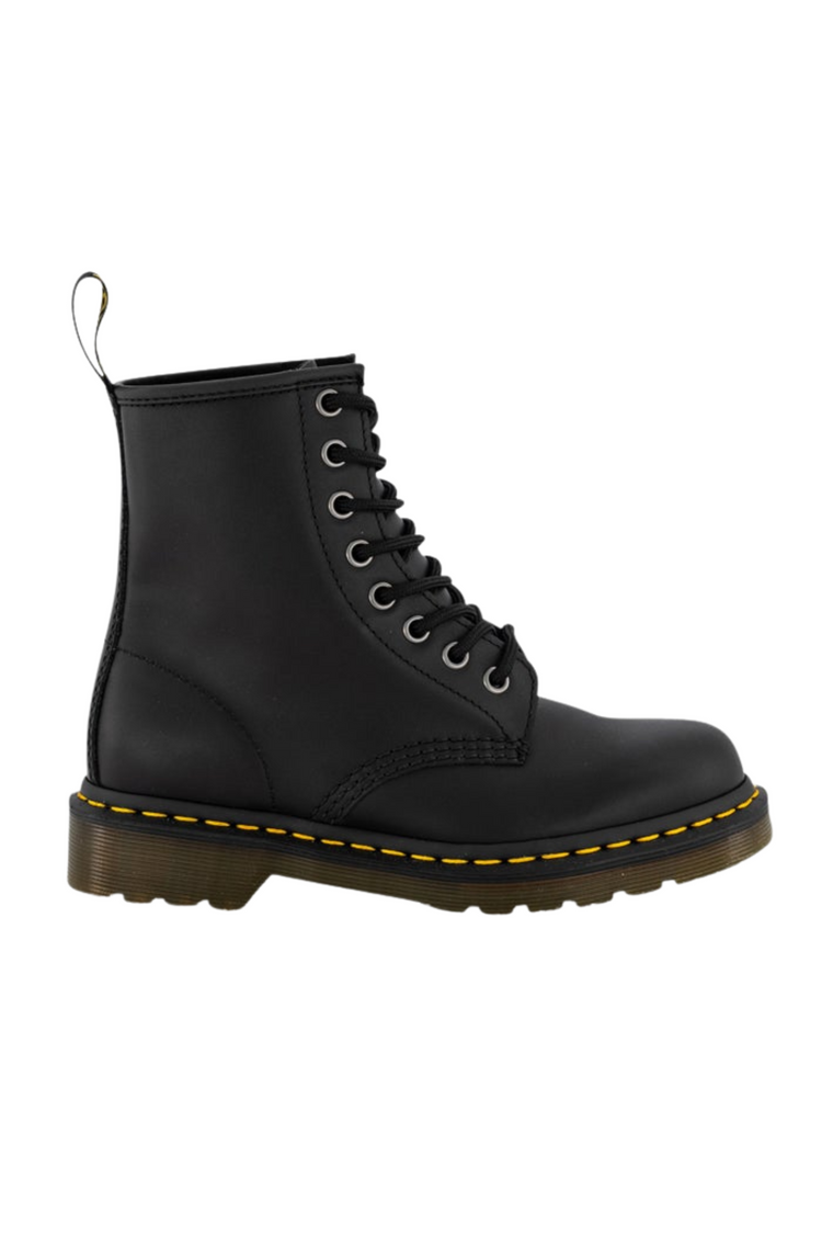 Dr martens sales 6 eye nappa
